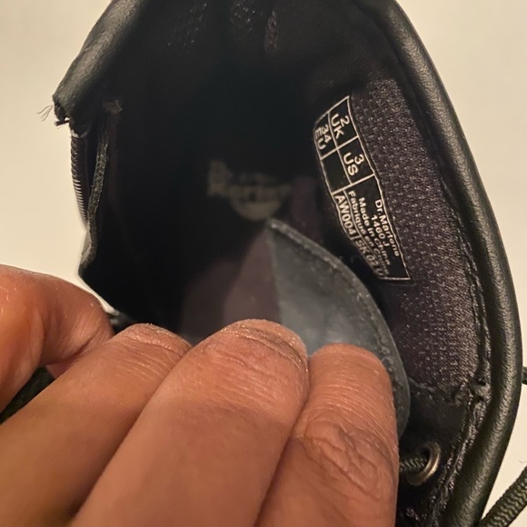 JUNIOR 1460 SOFTY T LEATHER LACE UP BOOTS Size 3 - Picture 10 of 12